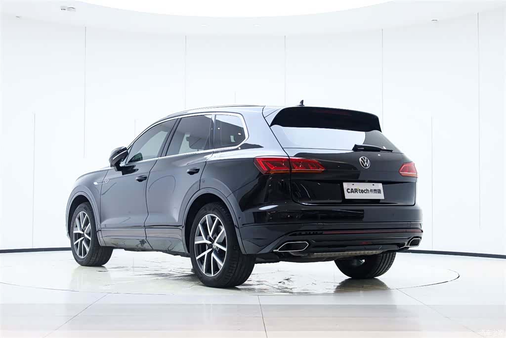 Volkswagen Touareg, 2024 4