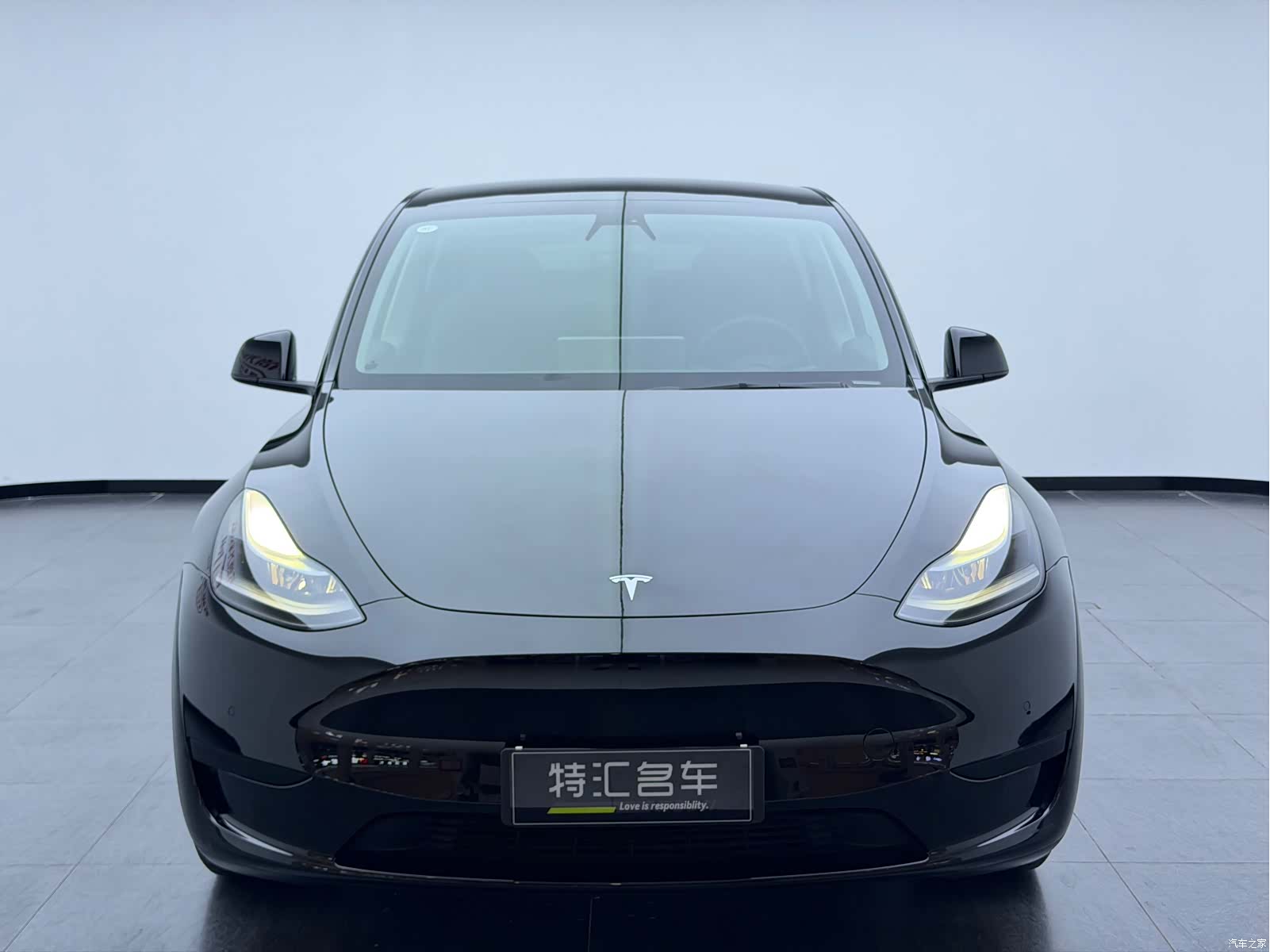 Tesla Model Y, 2022 2