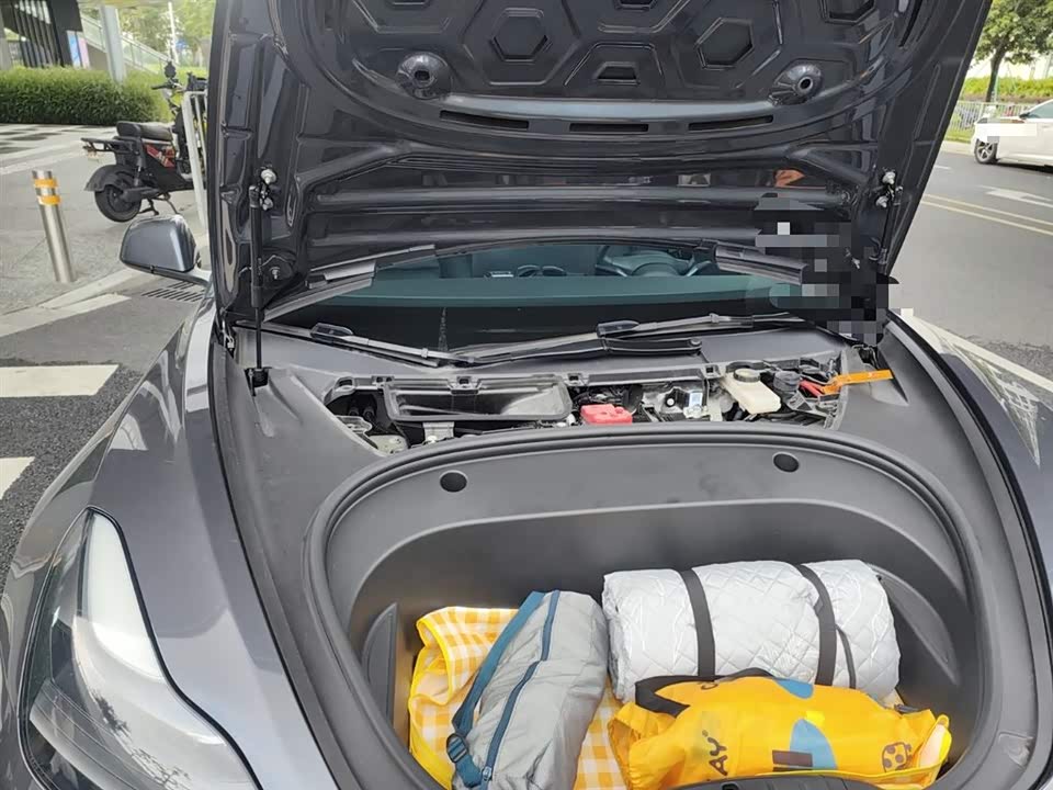 Tesla Model 3 Tesla Model 3