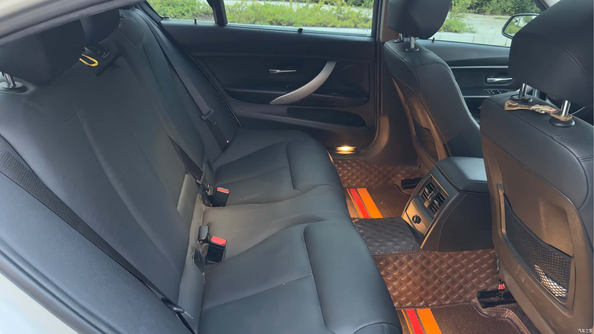 BMW 3 Series, 2015 11
