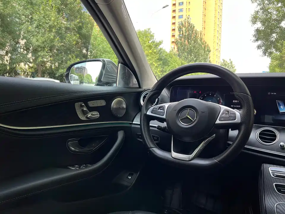 Mercedes-Benz E-class Mercedes-Benz E-class