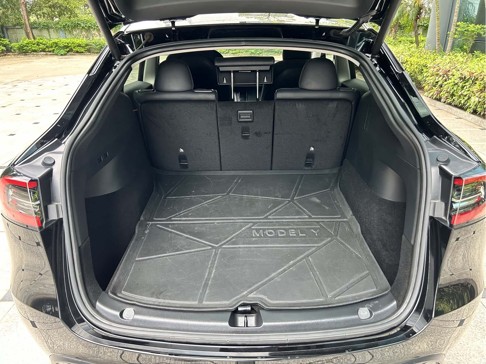 Tesla Model Y, 2022 18