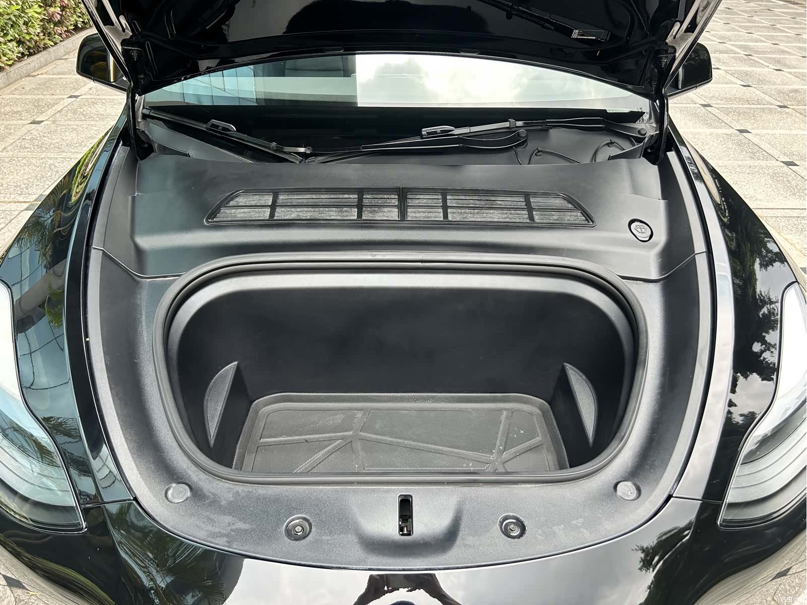 Tesla Model Y, 2022 20
