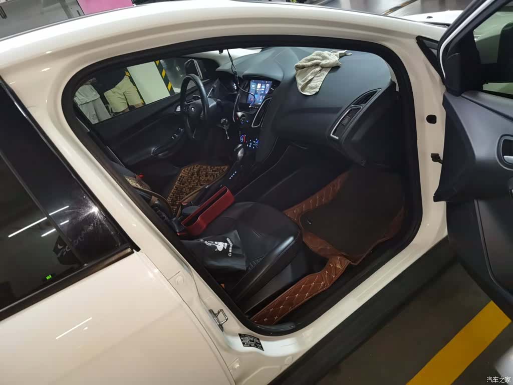Ford Focus, 2016 22