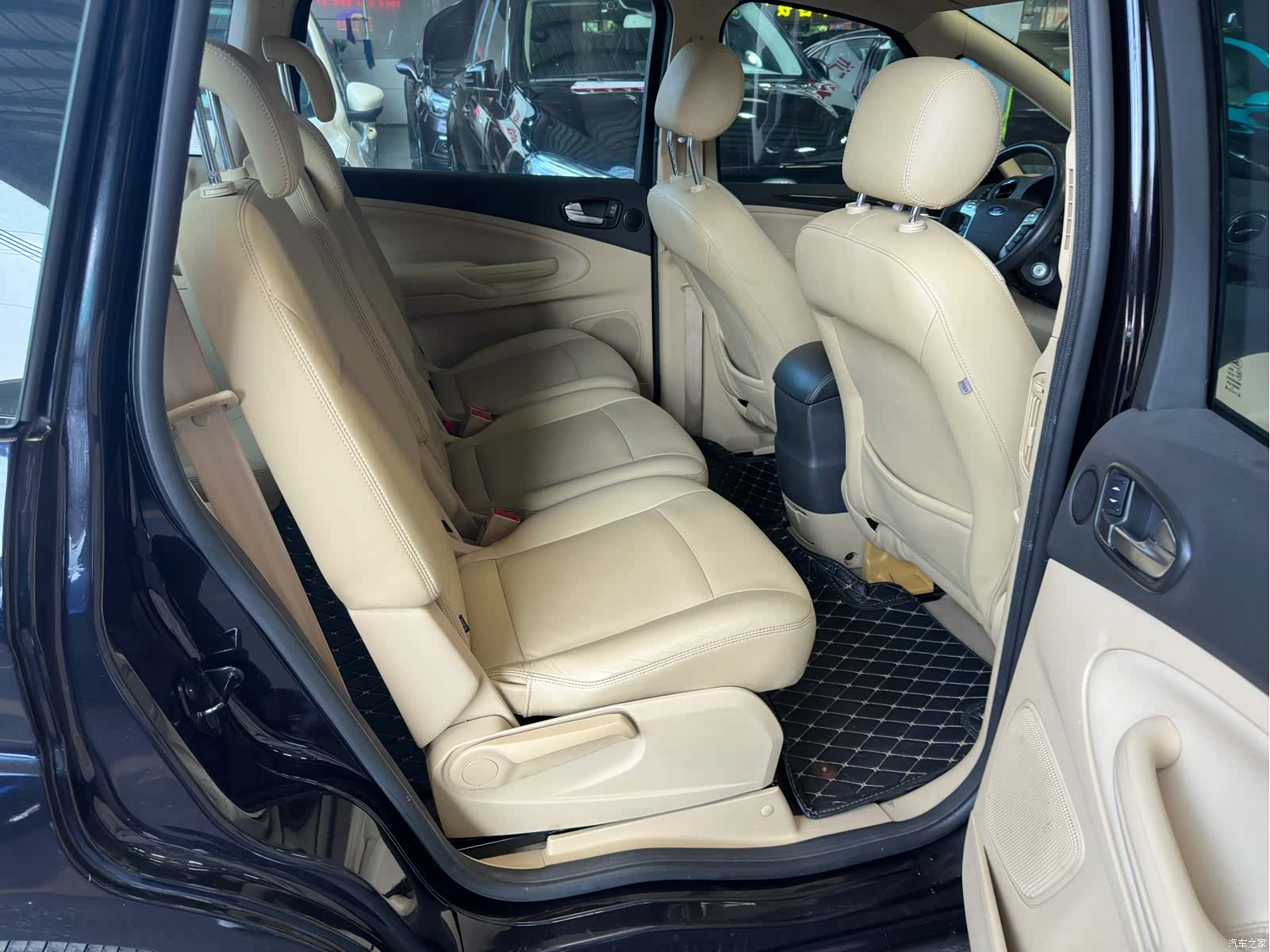 Ford 7, 2010 16