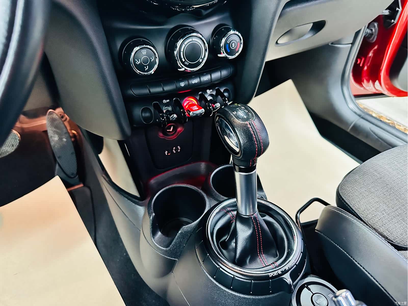 Mini Cooper, 2015 33