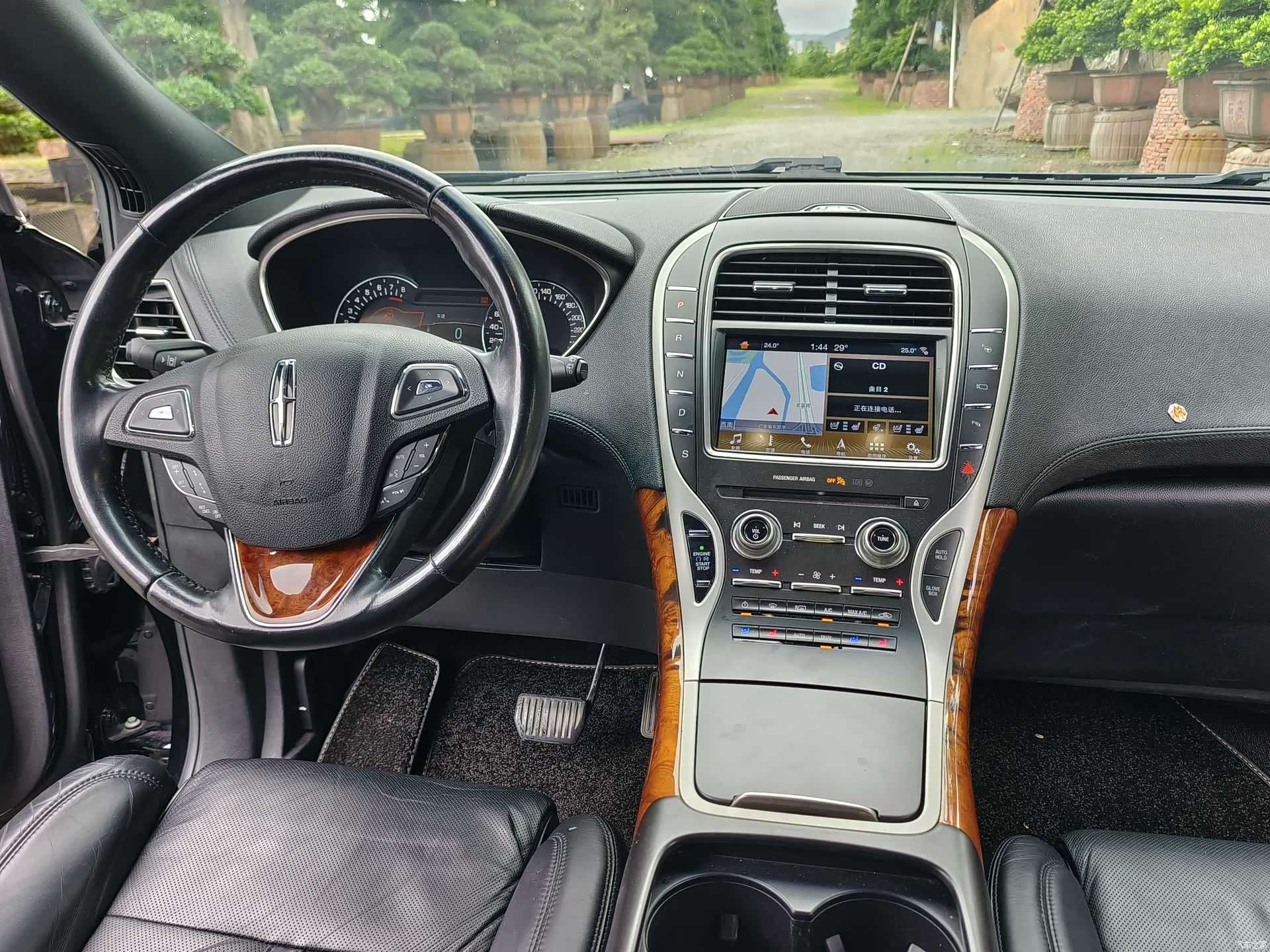 Lincoln MKX, 2018 все фото