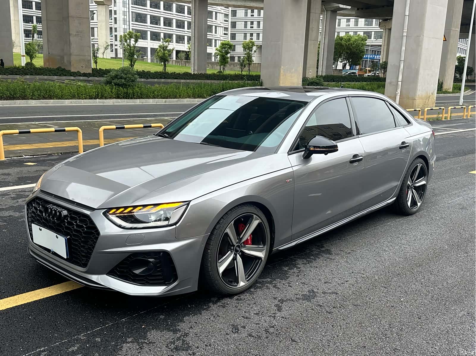 Audi A4L, 2021 1