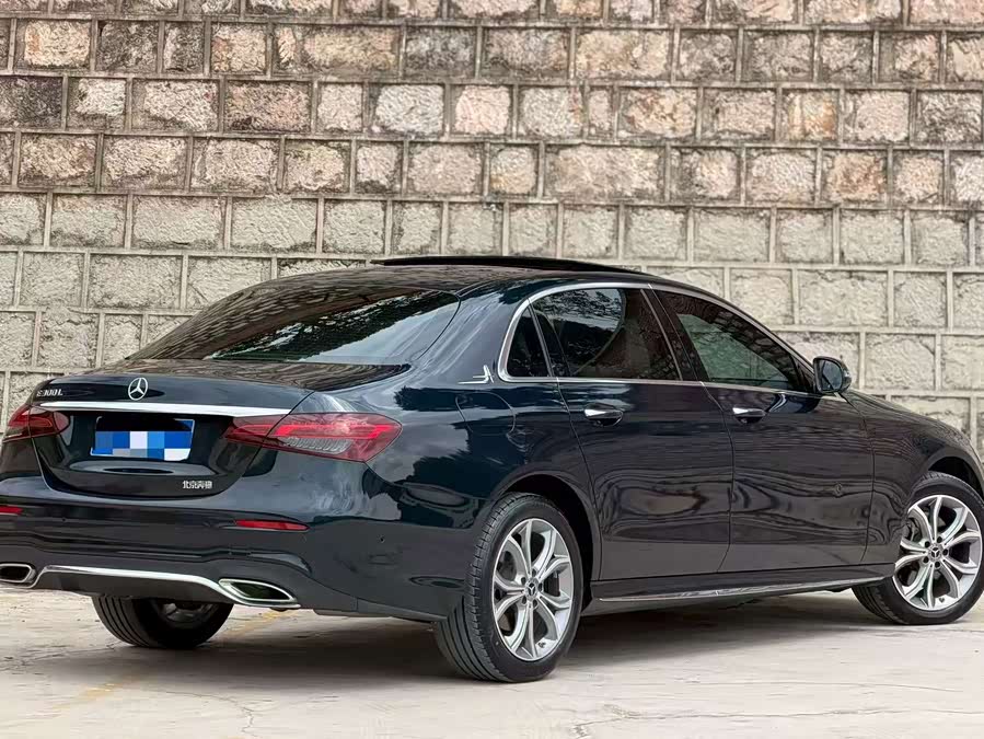Mercedes-Benz E-Class 2023, фото 8