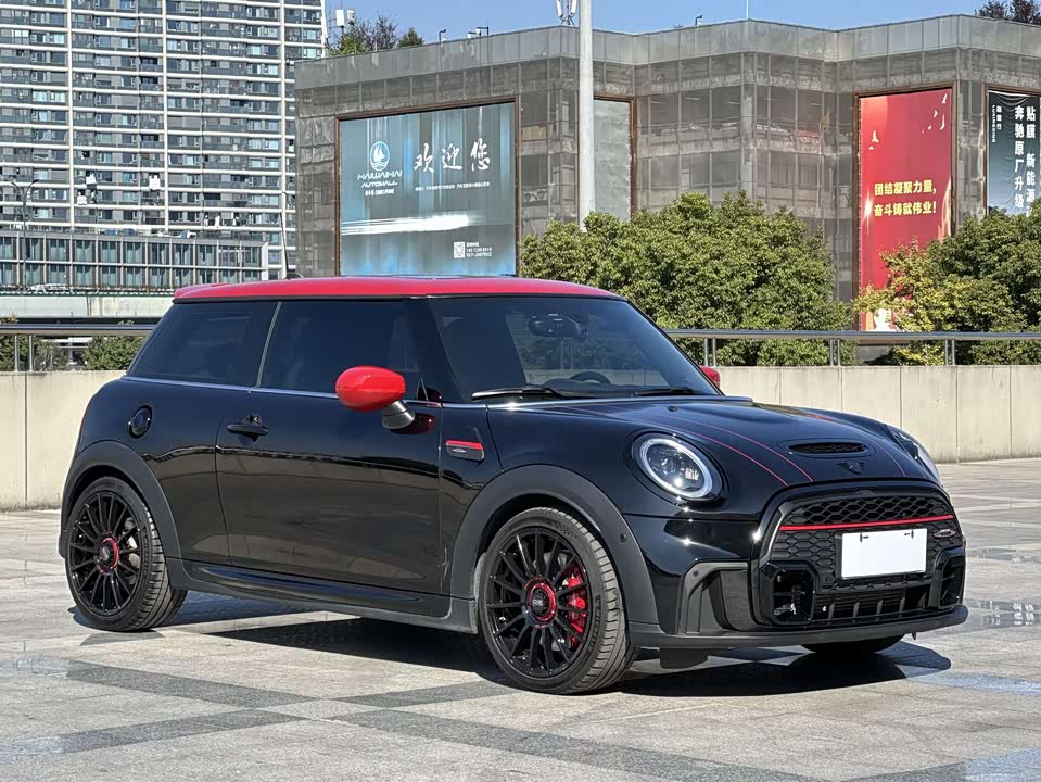 MINI JCW