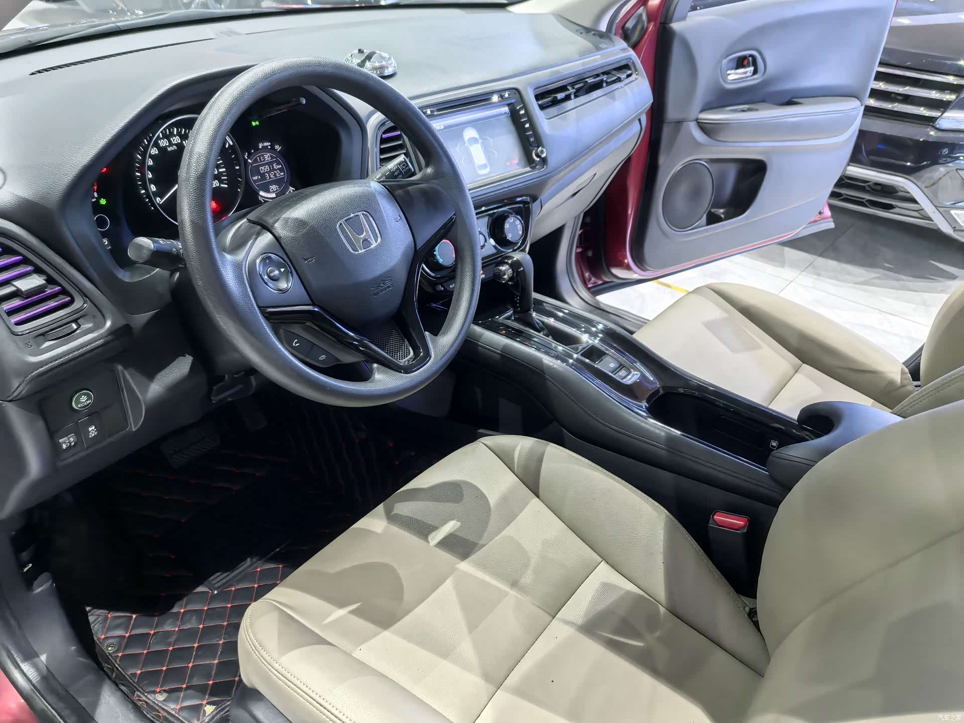 Honda Vezel, 2015 8