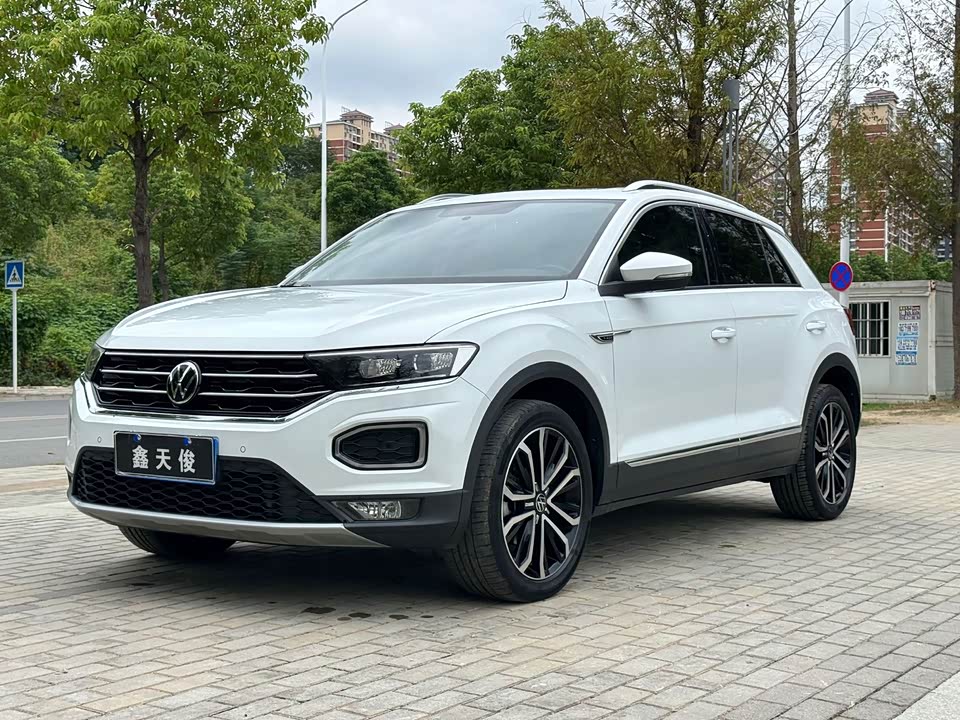 Volkswagen T-ROC exploring Songs