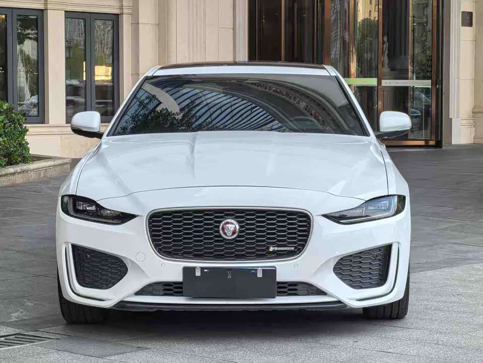 Jaguar XEL