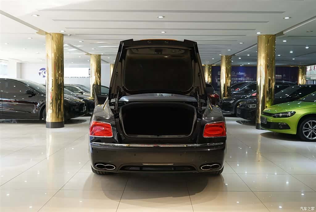 Bentley Flying Spur, 2015 7