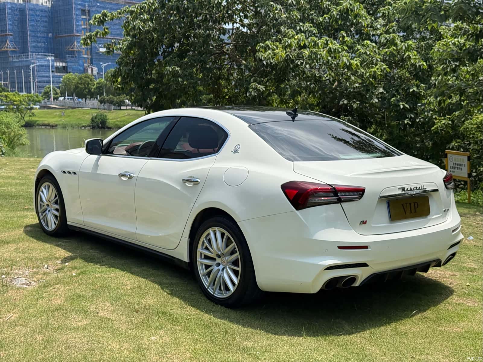 Maserati Ghibli, 2016 6