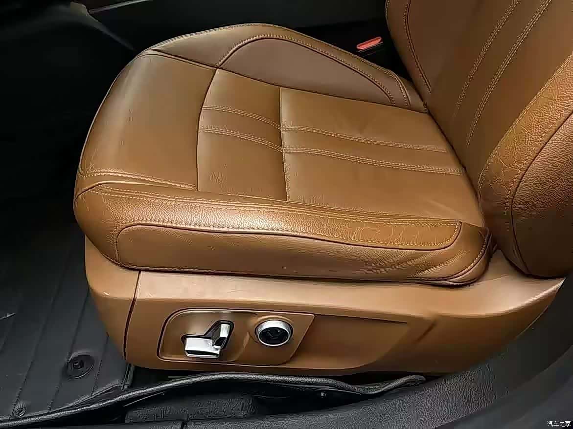 Maserati Ghibli, 2021 4