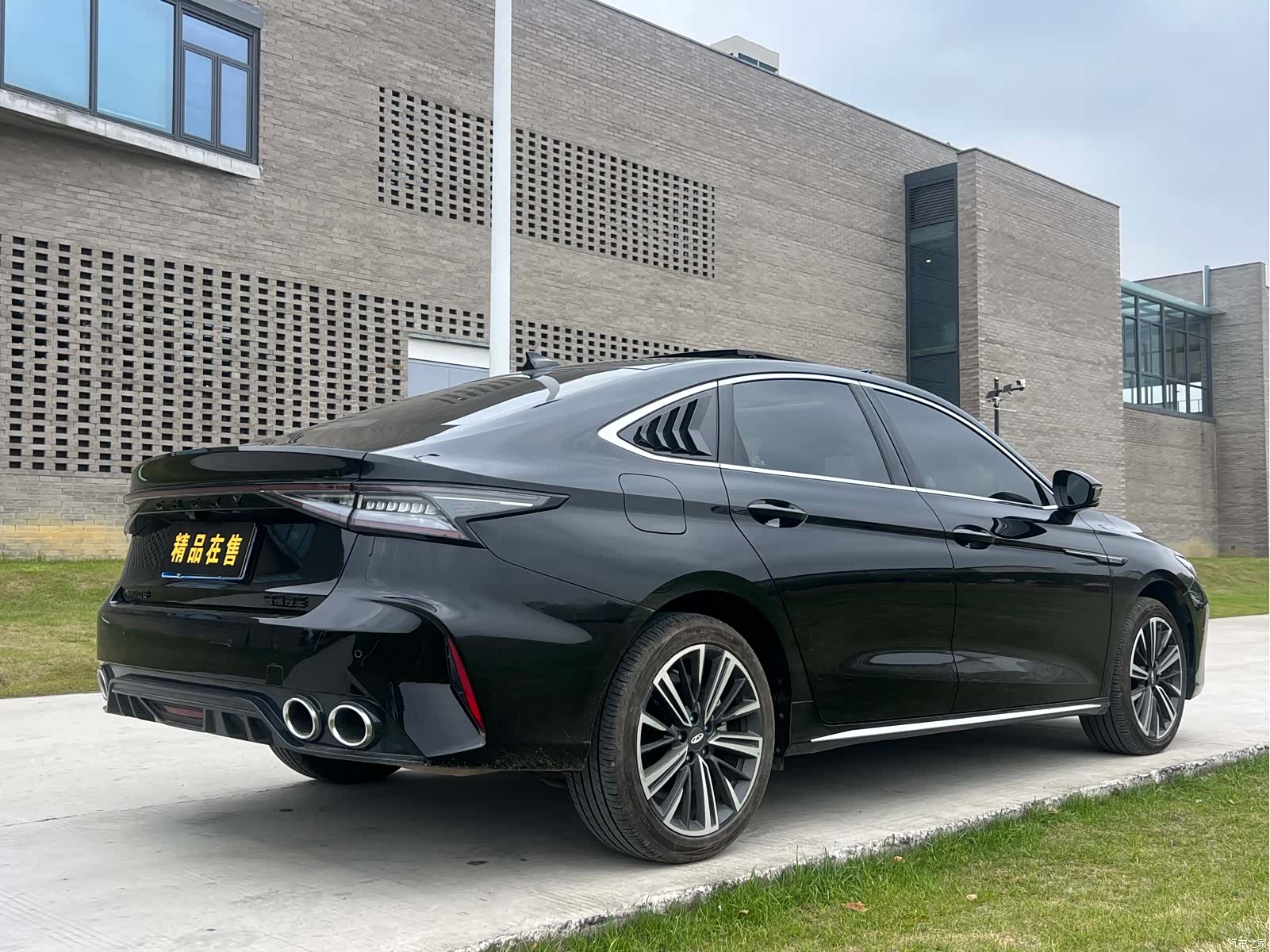 Chery Arrizo 8, 2023 все фото