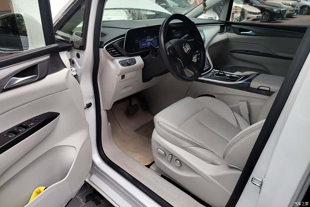 Buick GL8, 2023 9