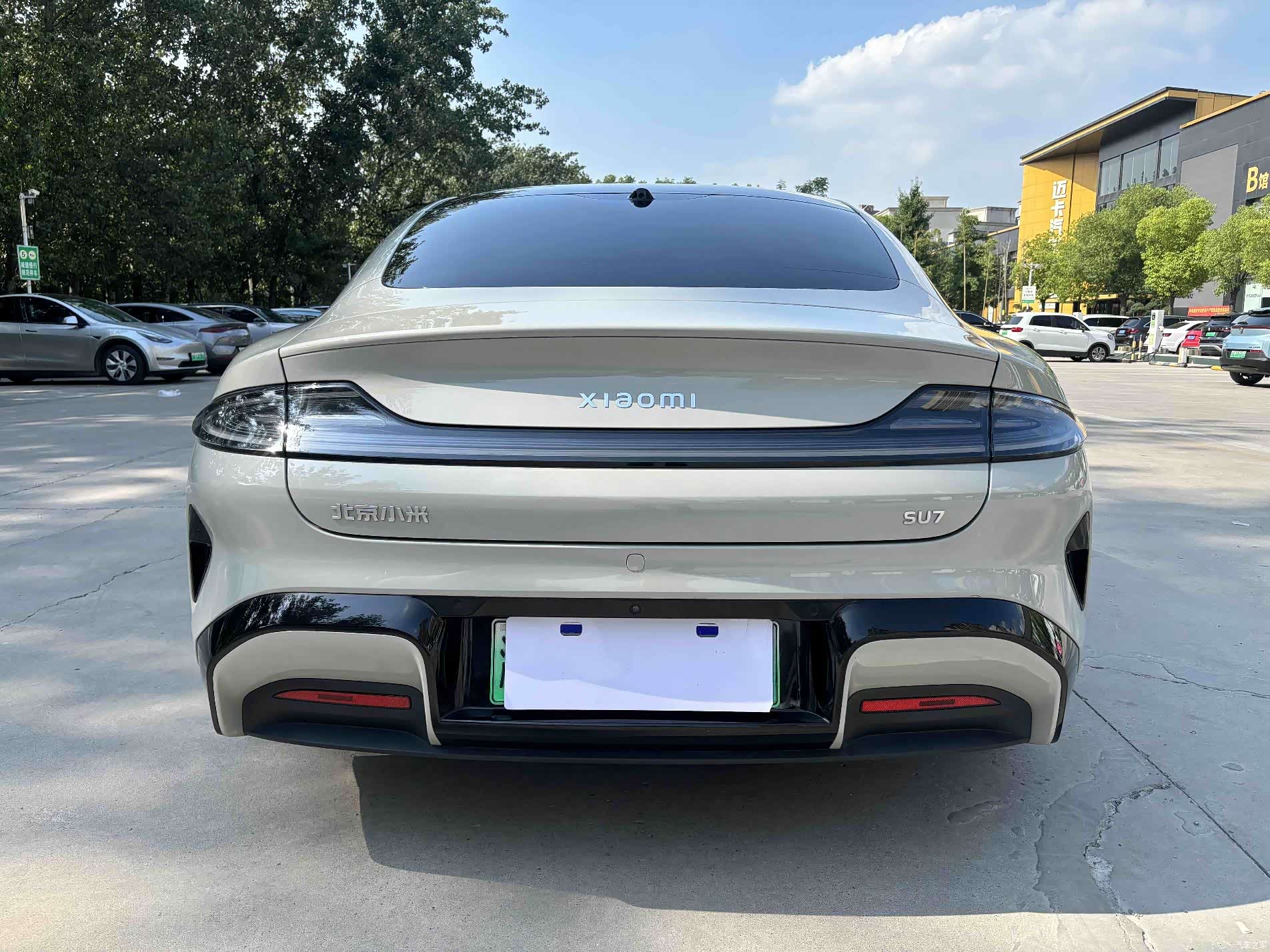 Xiaomi SU7, 2024 12
