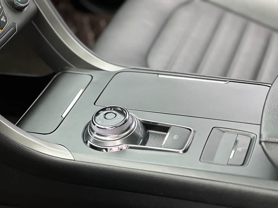 Ford Mondeo Ford Mondeo