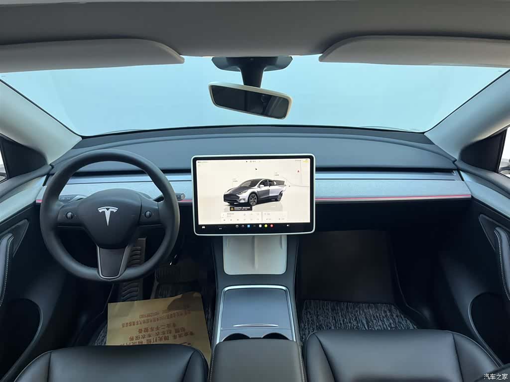 Tesla Model Y, 2024 10