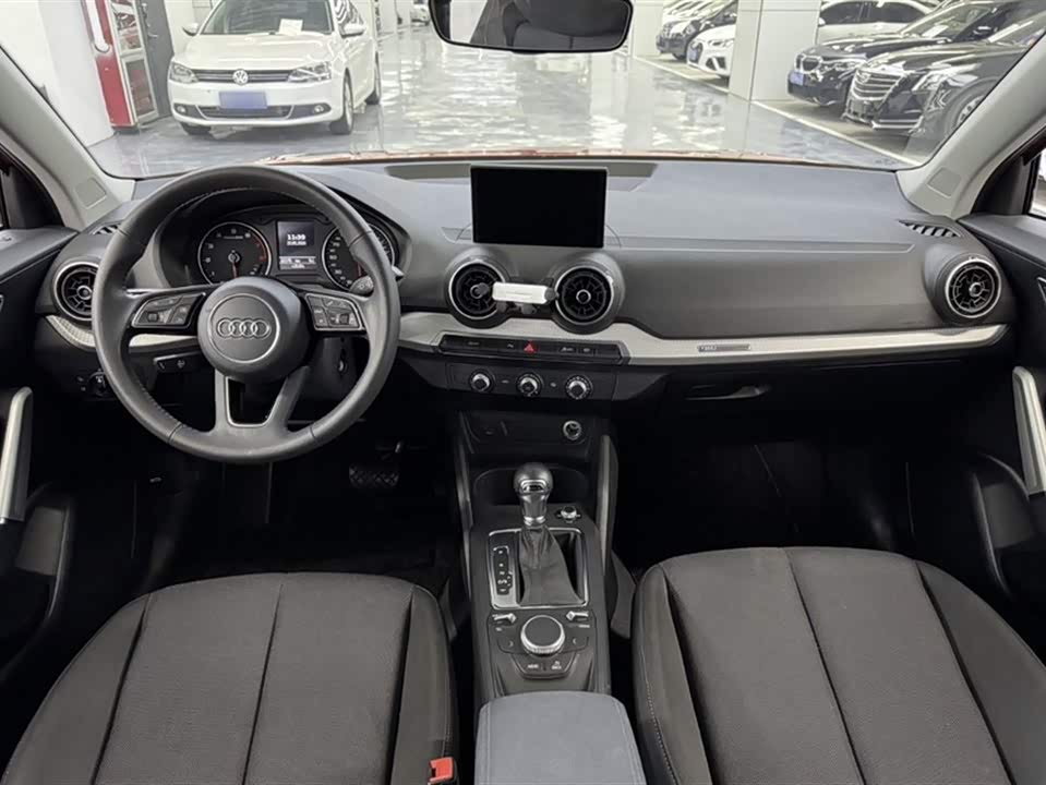 Audi Q2L Audi Q2L