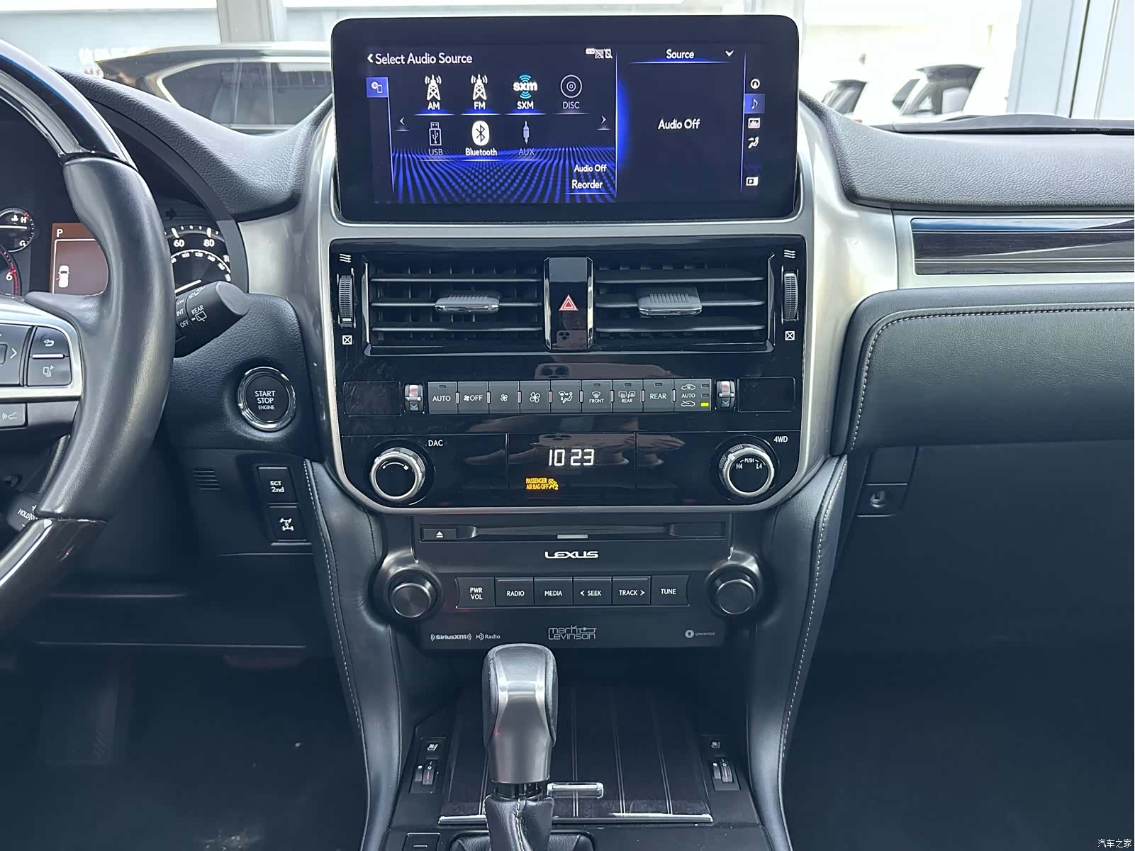 Lexus GX, 2022 15