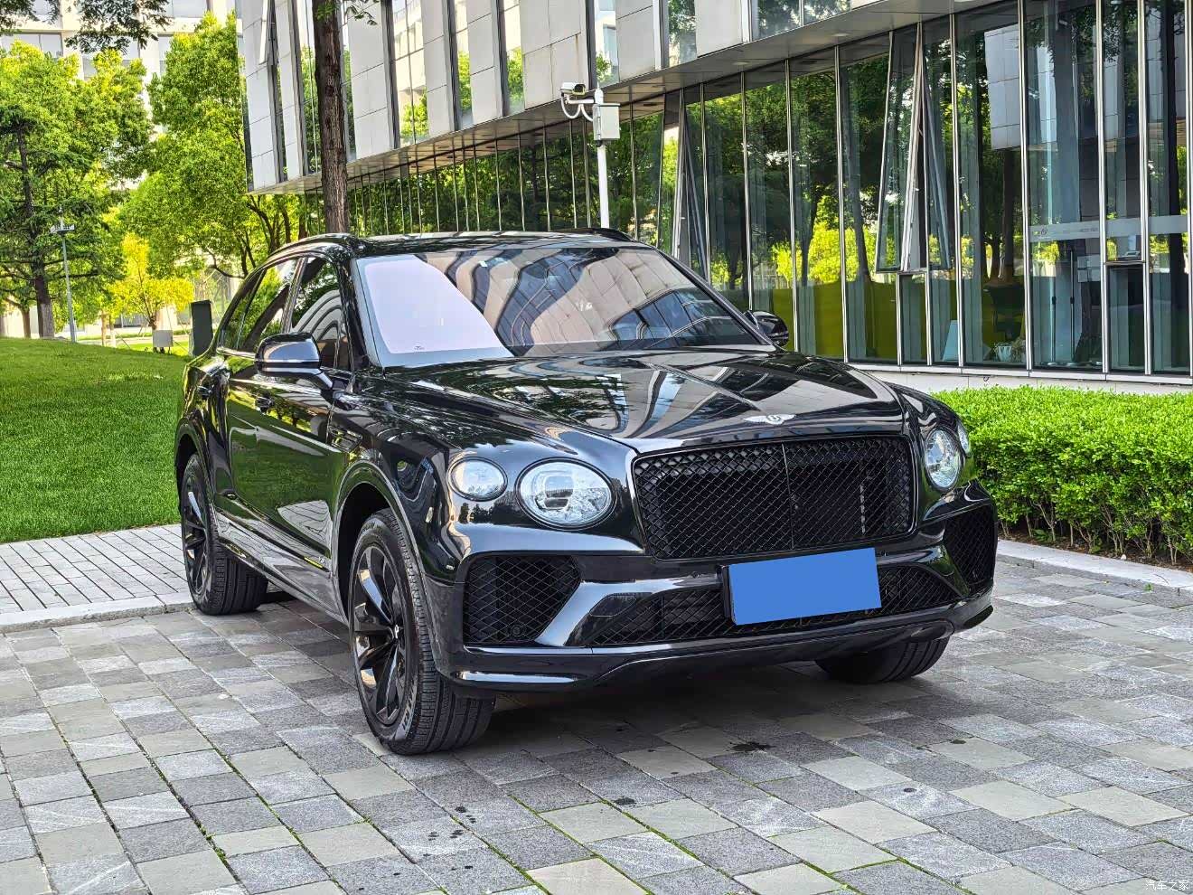 Bentley Bentayga, 2021 3