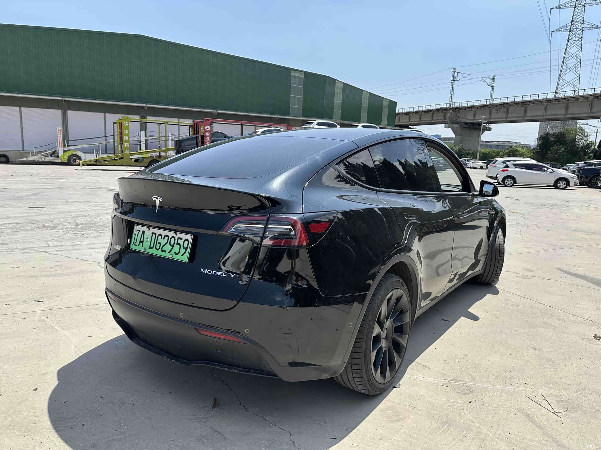 Tesla Model Y, 2023 7
