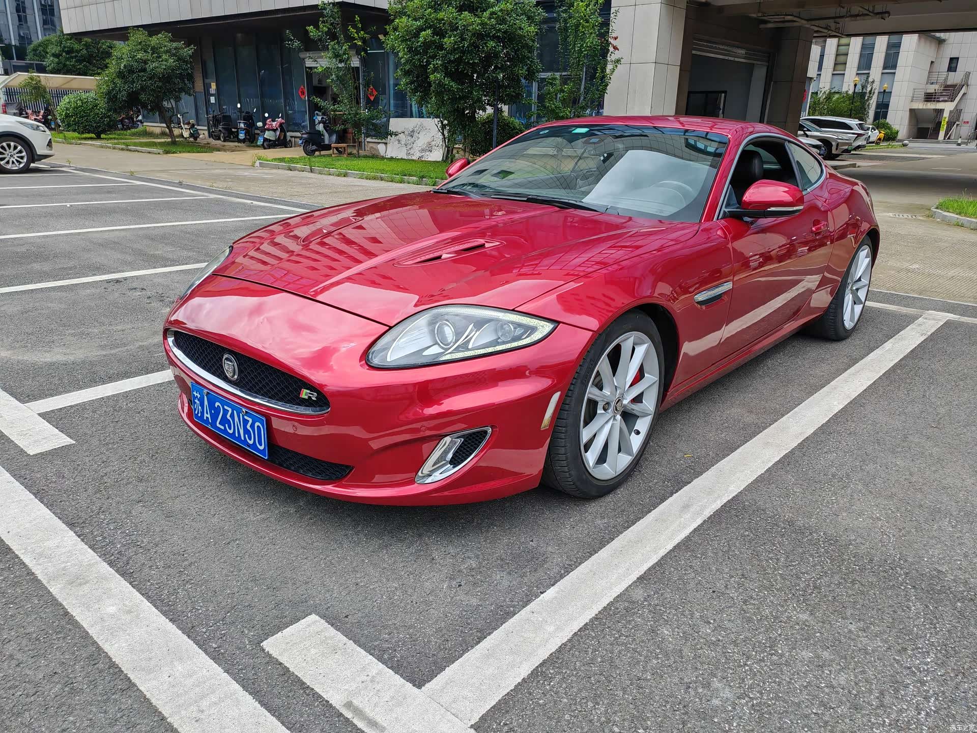 Jaguar XK