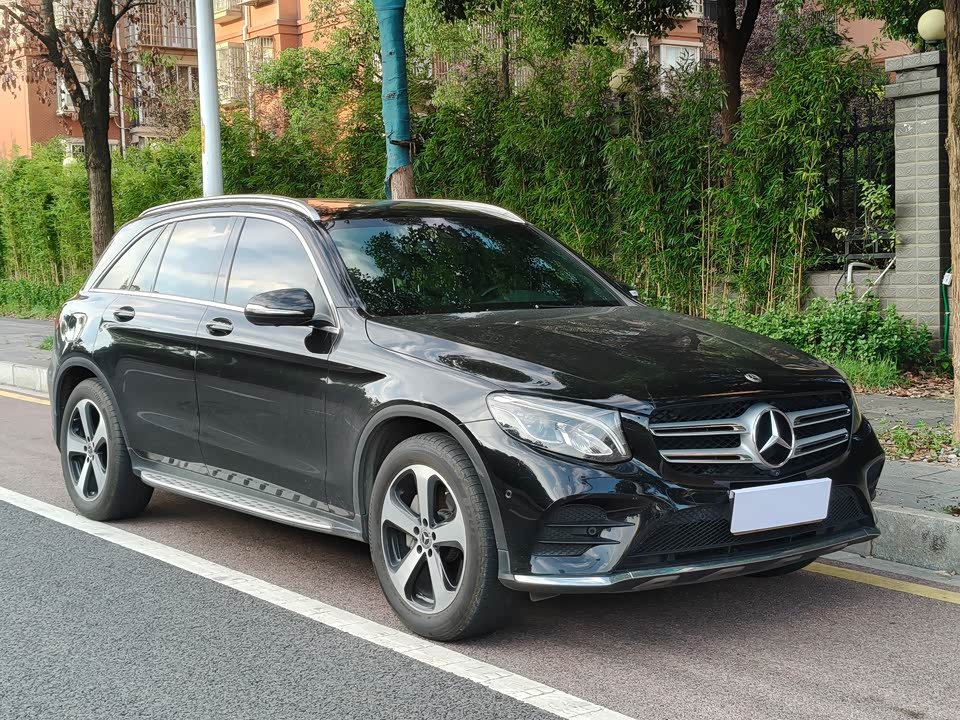 Mercedes-Benz GLC Mercedes-Benz GLC