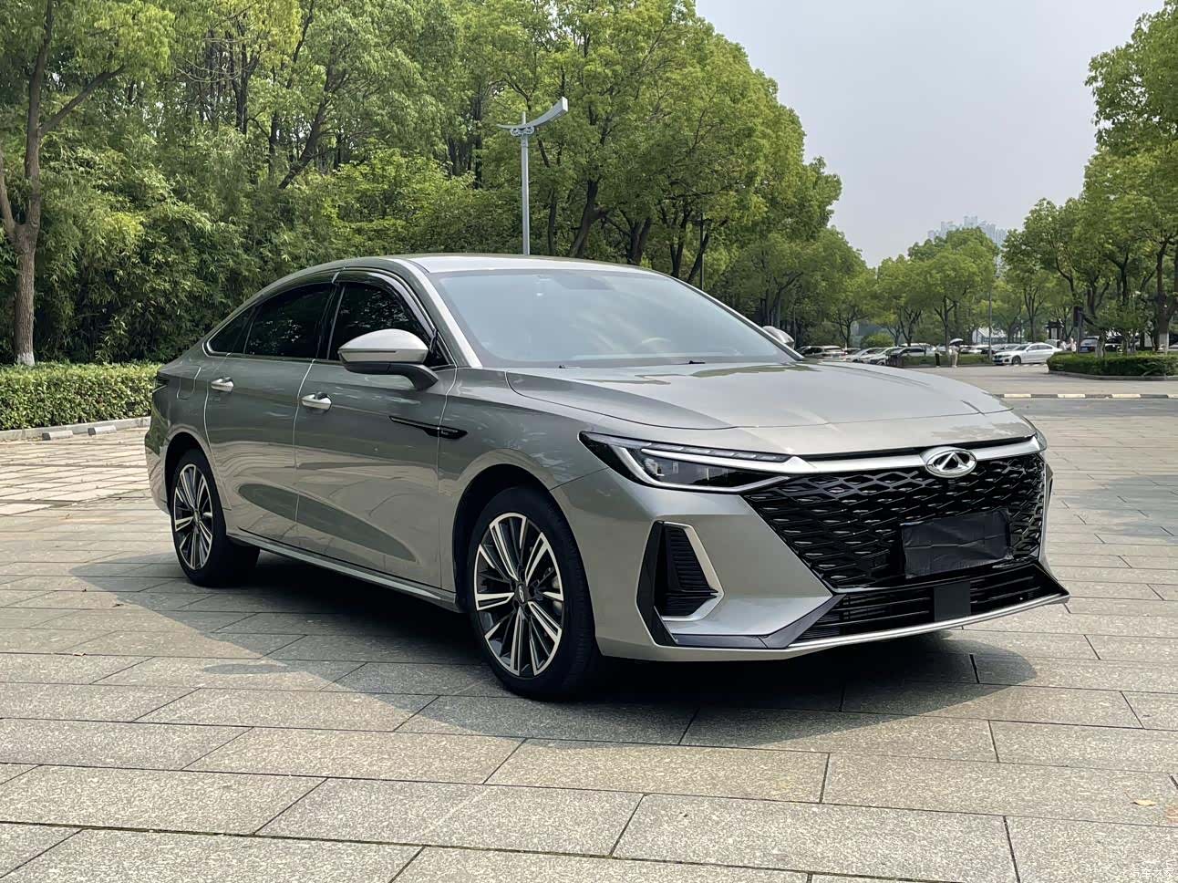 Chery Arrizo 8, 2025 3
