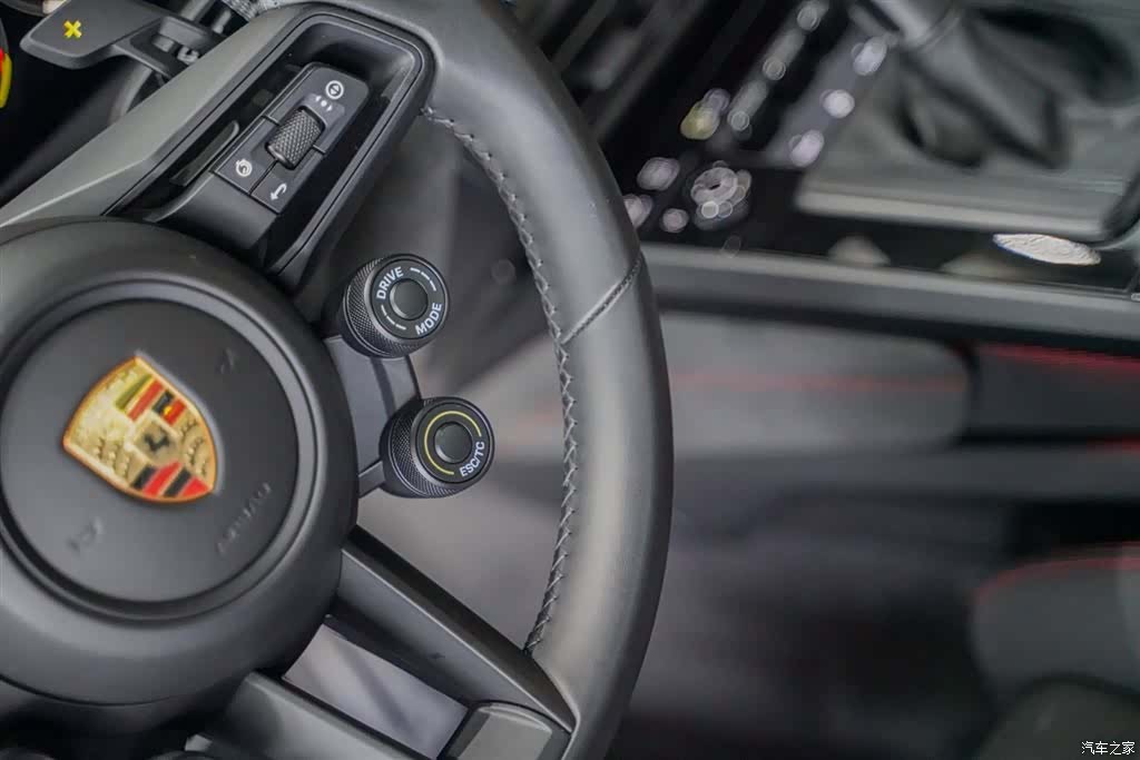 Porsche 911, 2025 23