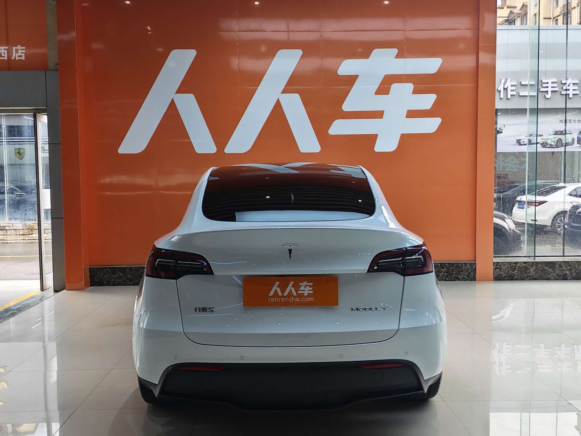 Tesla Model Y, 2023 все фото