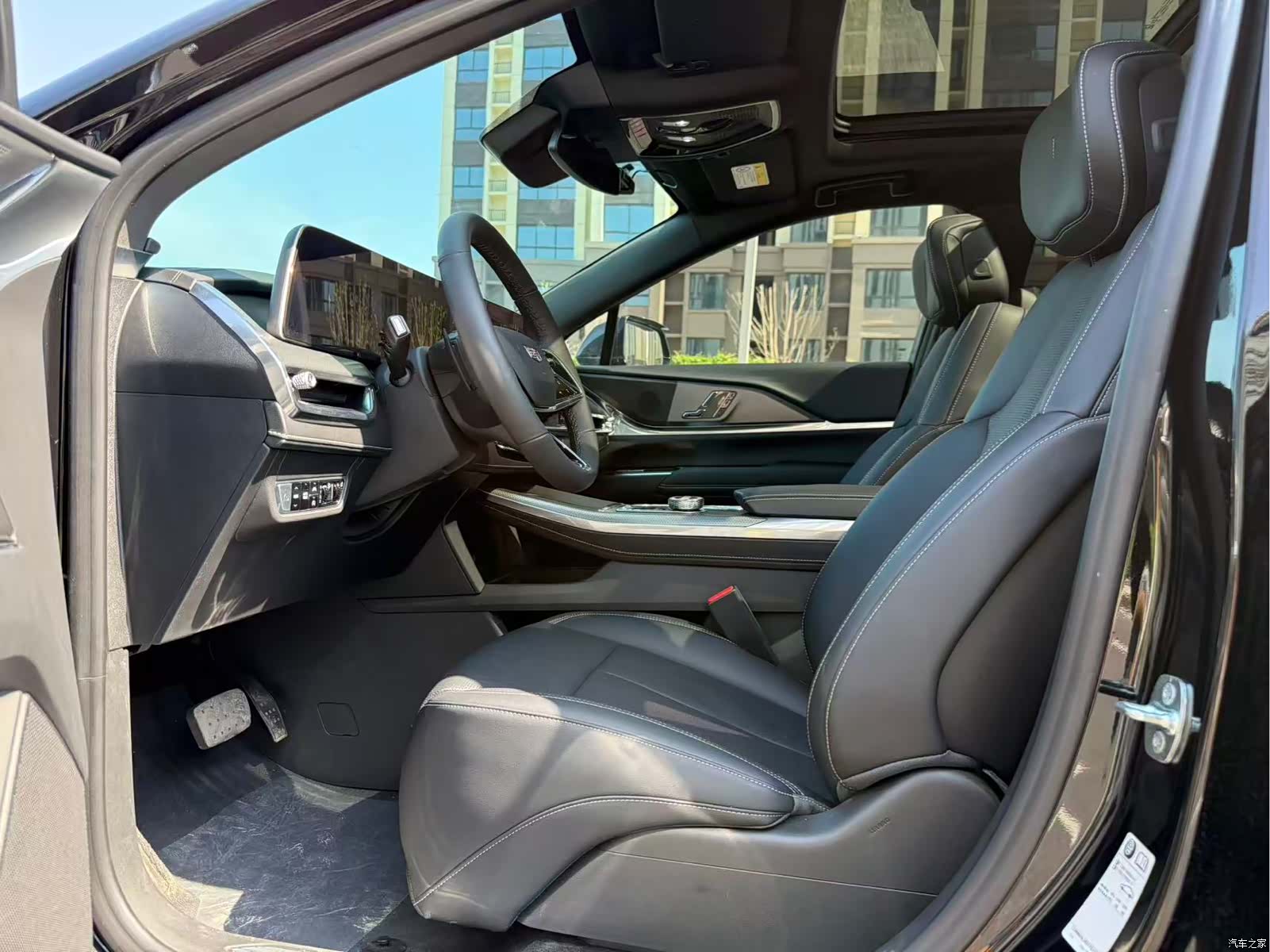Cadillac XT5, 2025 все фото