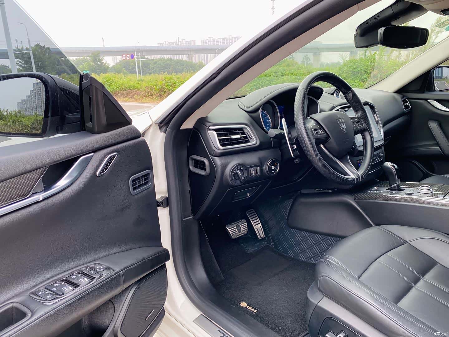 Maserati Ghibli, 2019 10