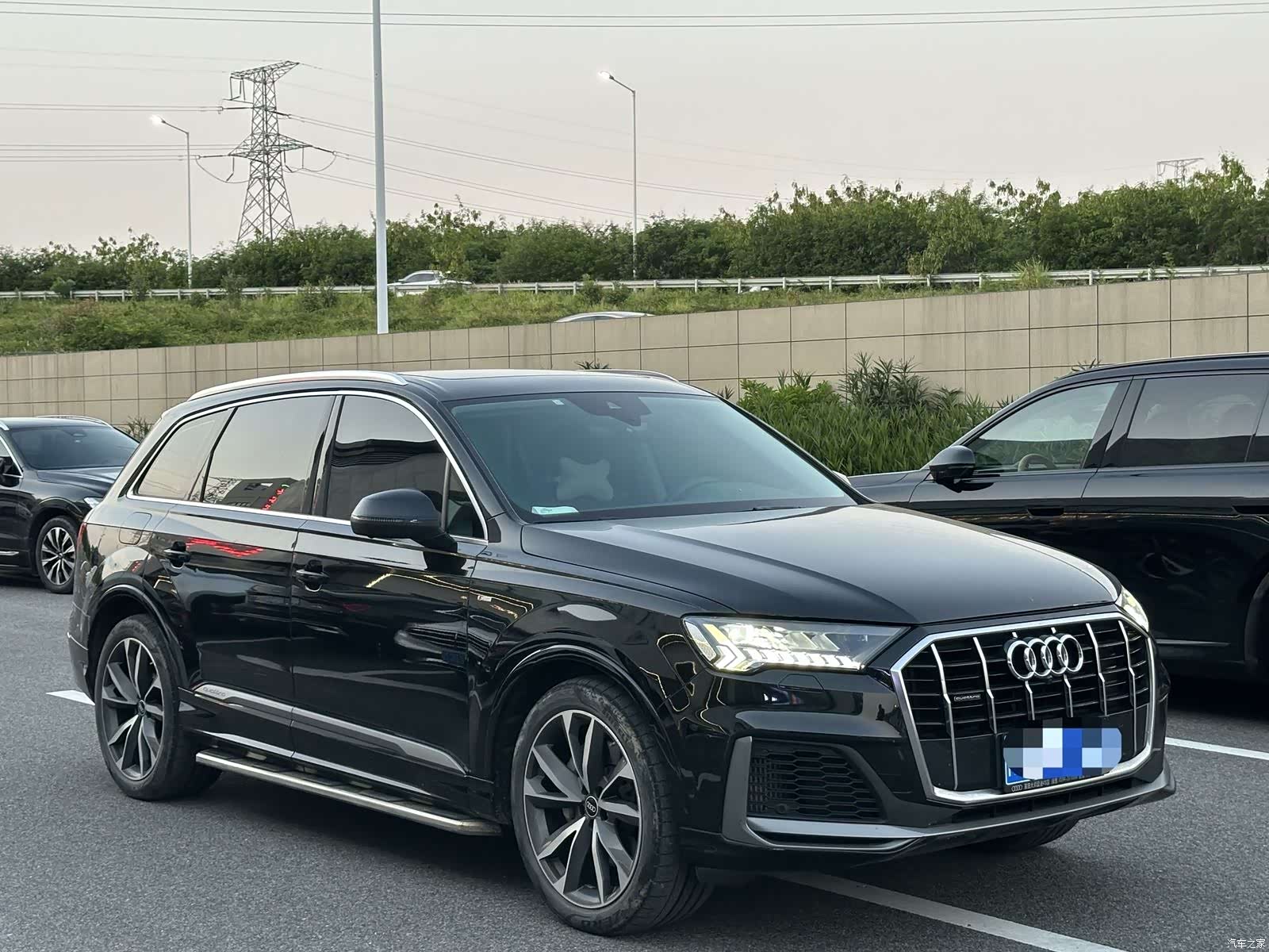 Audi Q7, 2021 3