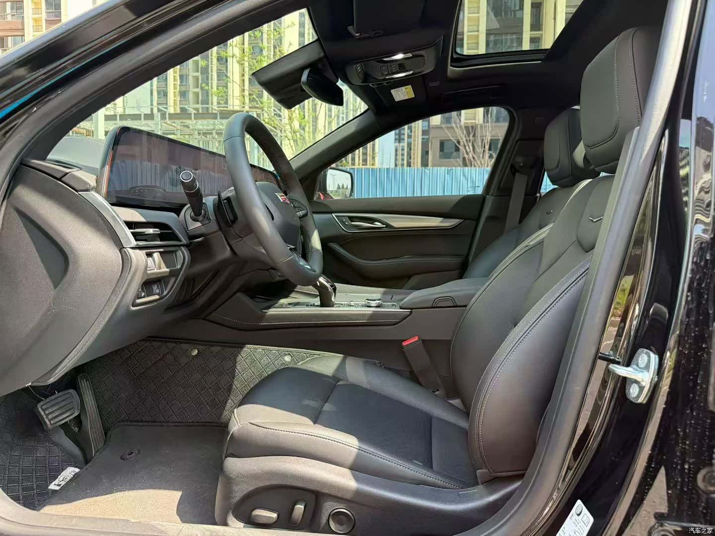Cadillac CT5, 2026 4