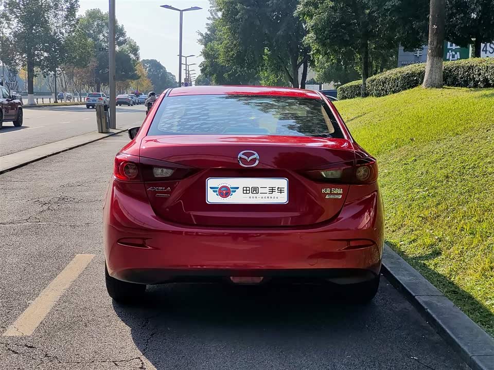 Mazda 3 Angkesaila