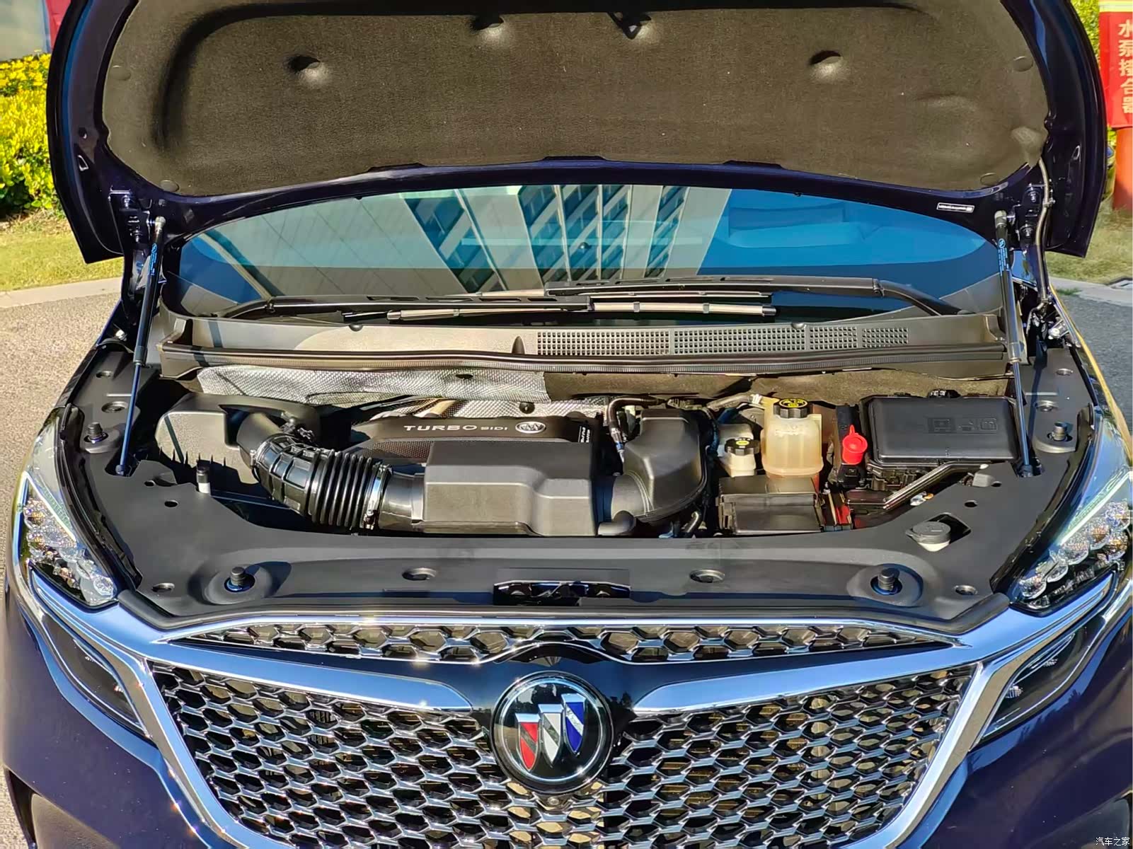 Buick GL8, 2020 24
