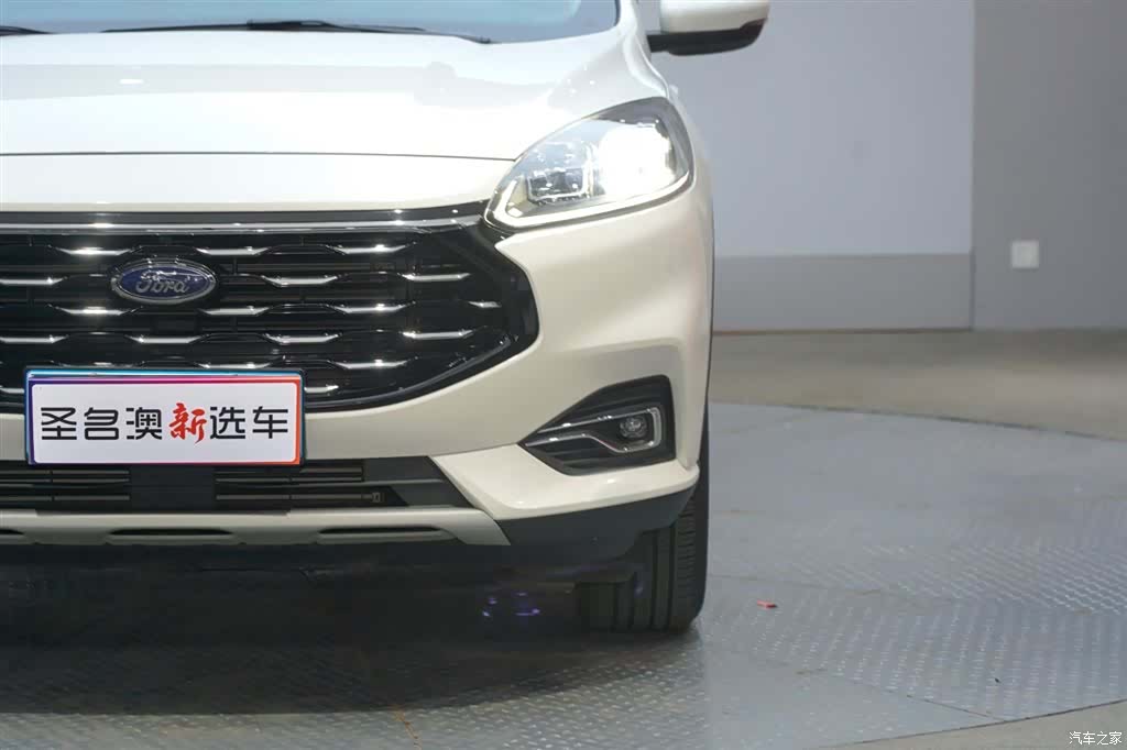 Ford Escape, 2023 3