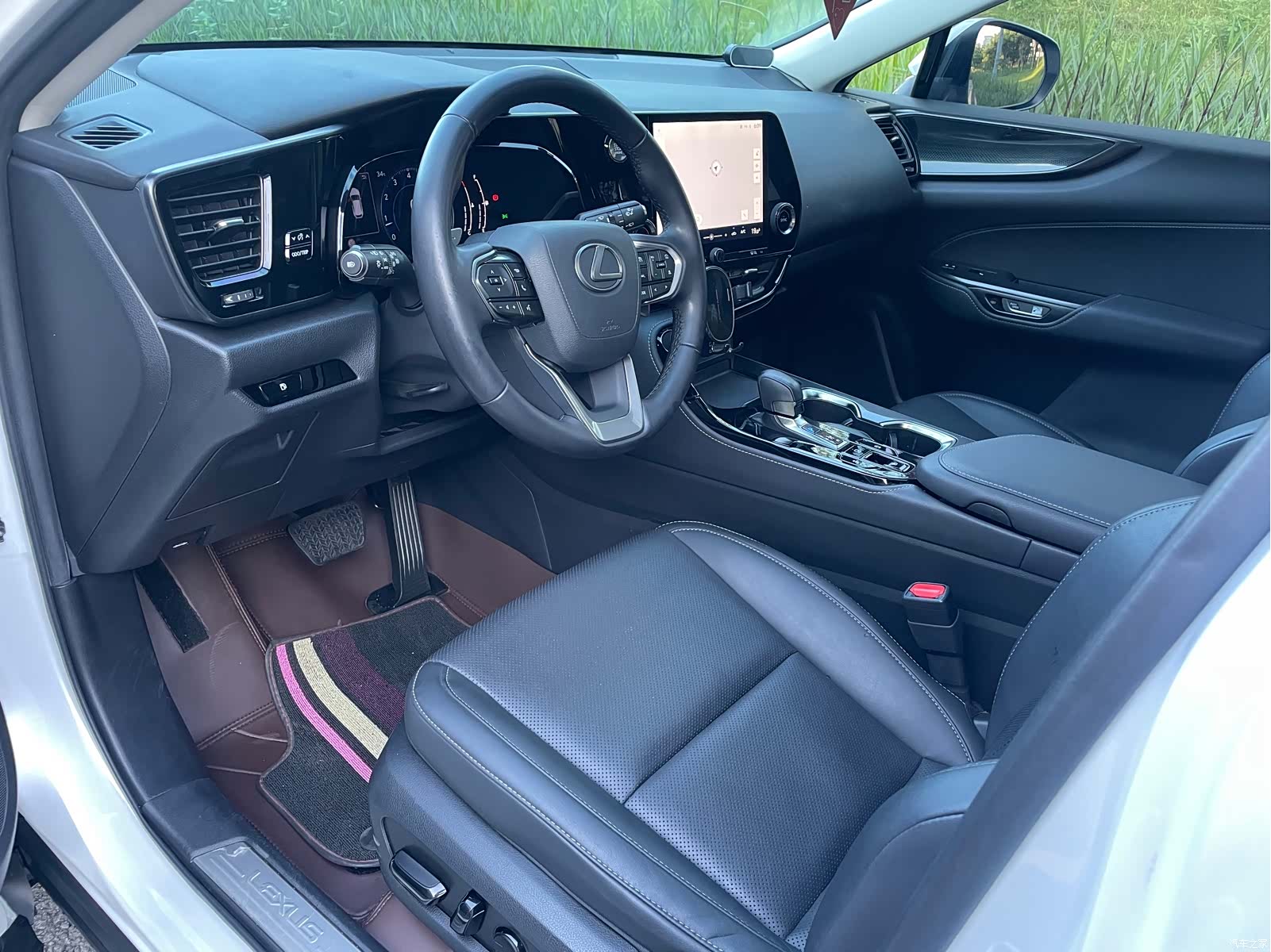 Lexus NX, 2022 7