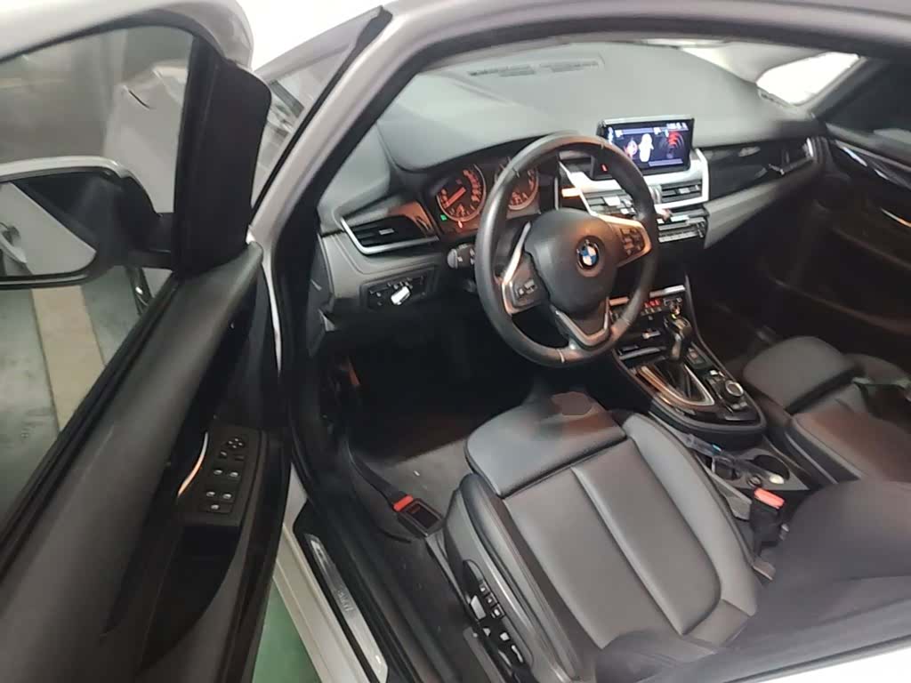 BMW 2 Series, 2017 16