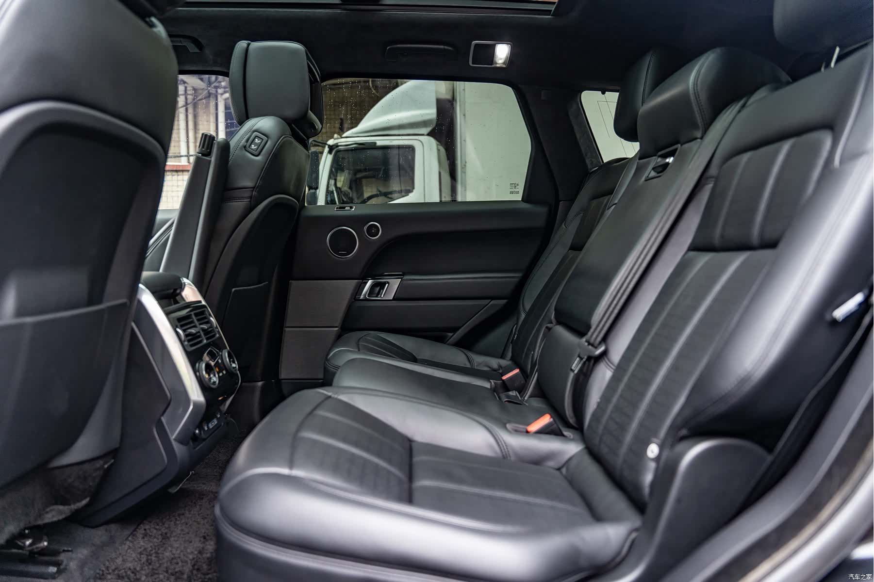 Land Rover Range Rover, 2018 13