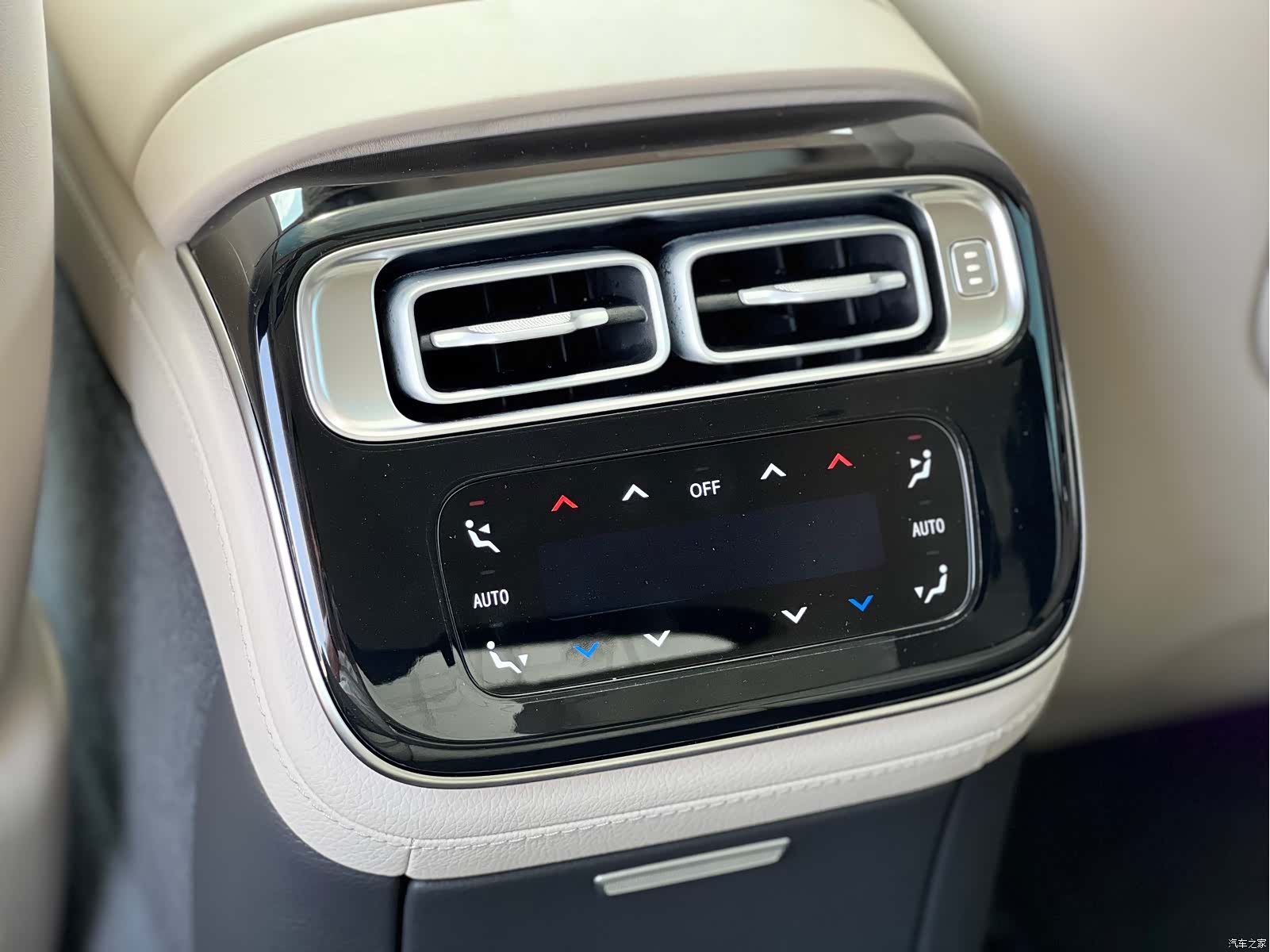 Mercedes-Benz S-Class, 2025 17