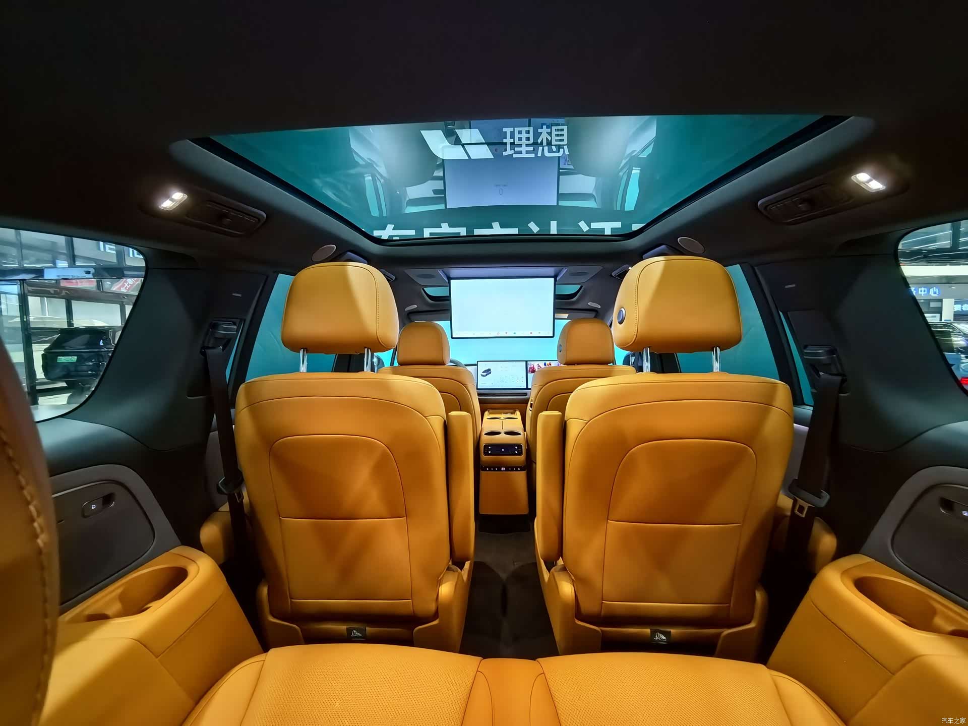 Li Auto i8, 2025 9