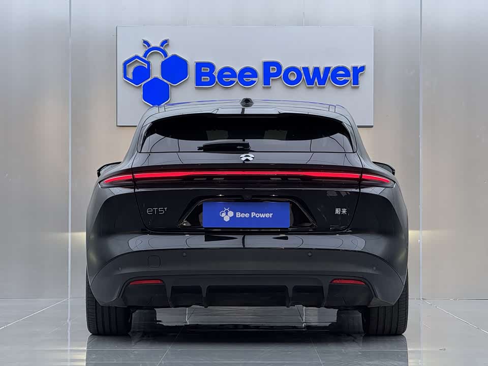 NIO ET5T