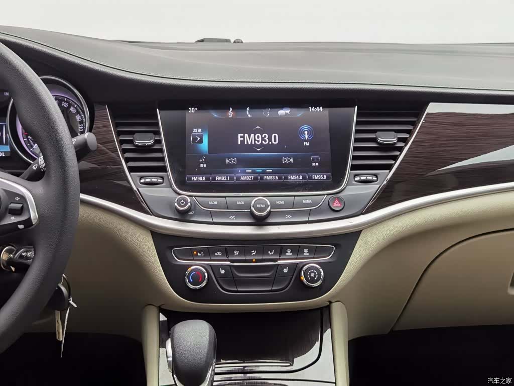 Buick Verano, 2019 12