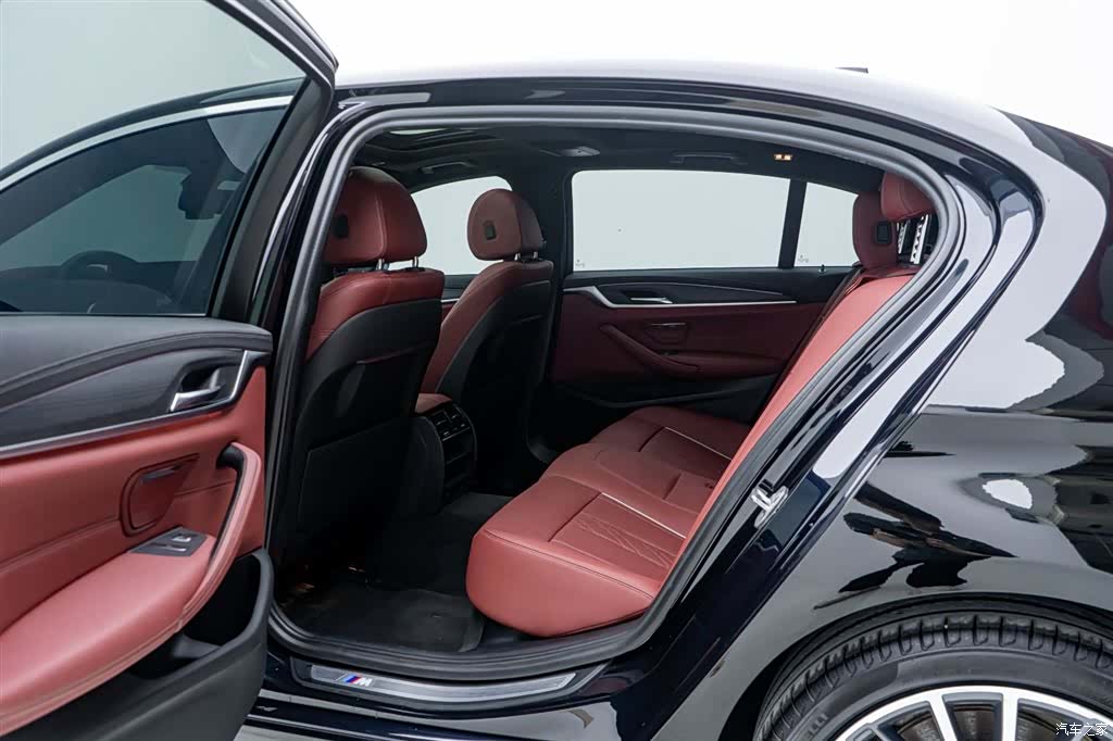BMW 5 Series, 2022 20