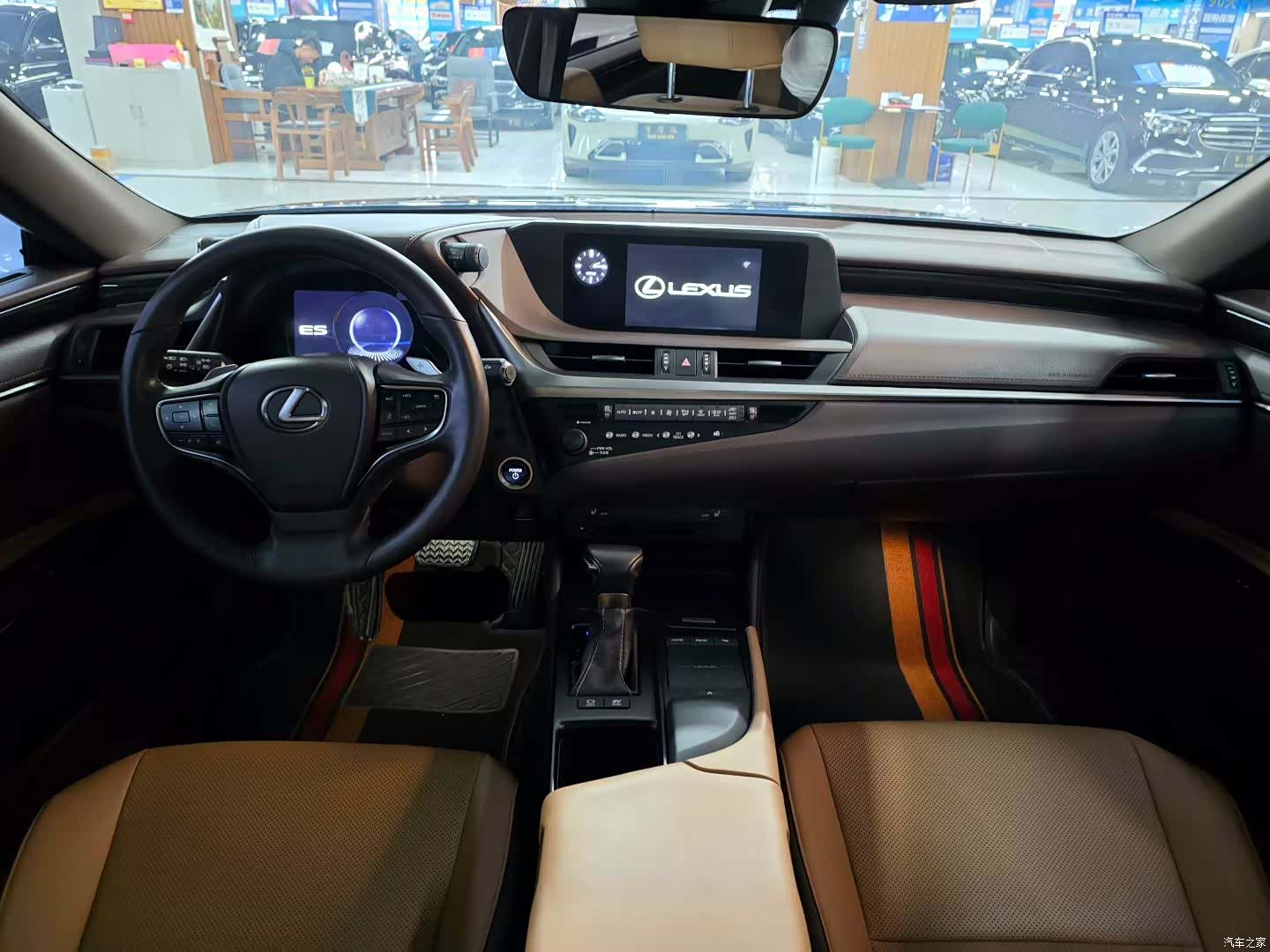 Lexus ES, 2018 9